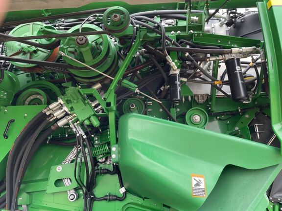 2023 John Deere X9 1000 Combine