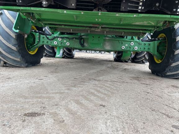 2023 John Deere X9 1000 Combine
