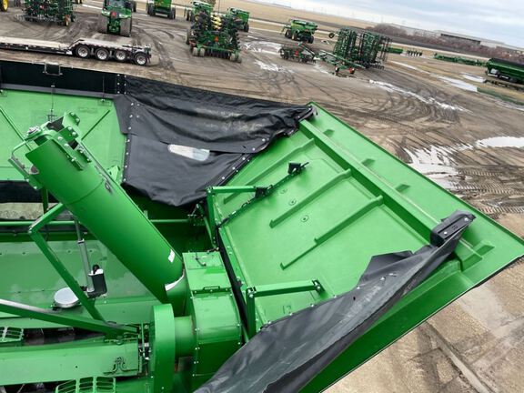 2023 John Deere X9 1000 Combine