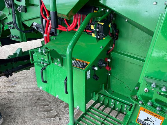 2023 John Deere X9 1000 Combine