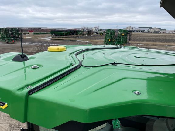 2023 John Deere X9 1000 Combine