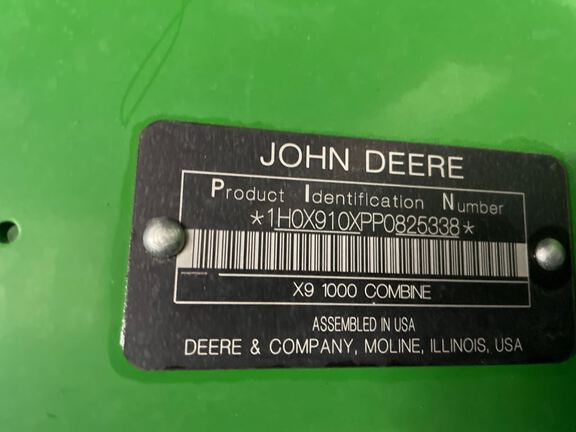 2023 John Deere X9 1000 Combine