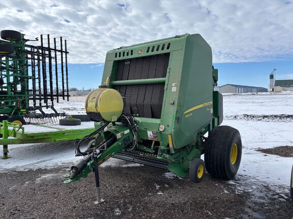 2021 John Deere 560M Baler/Round