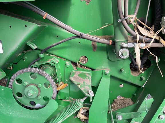 2021 John Deere 560M Baler/Round