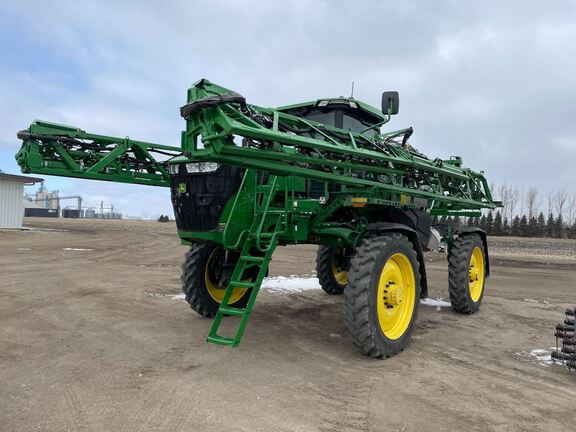 2024 John Deere 412R Sprayer/High Clearance