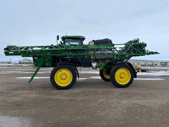 2024 John Deere 412R Sprayer/High Clearance