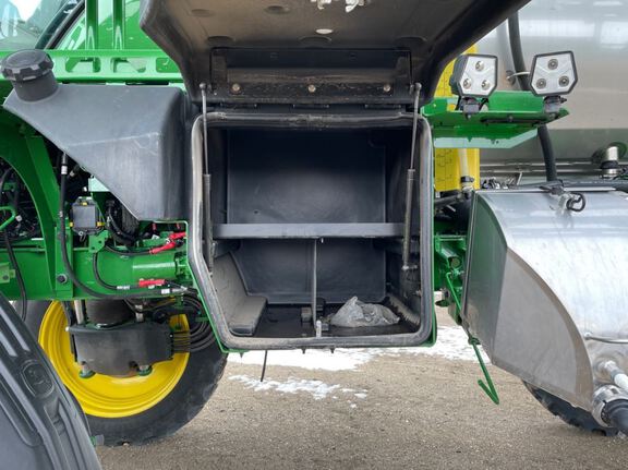 2024 John Deere 412R Sprayer/High Clearance