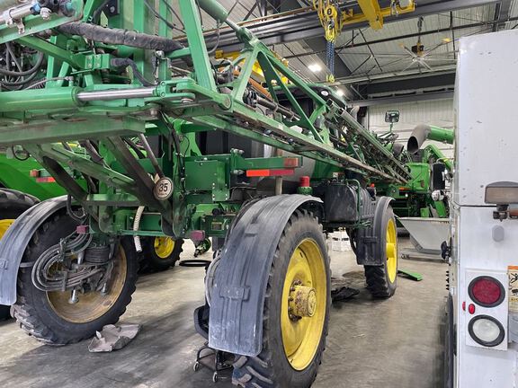 2015 John Deere R4038 Sprayer/High Clearance