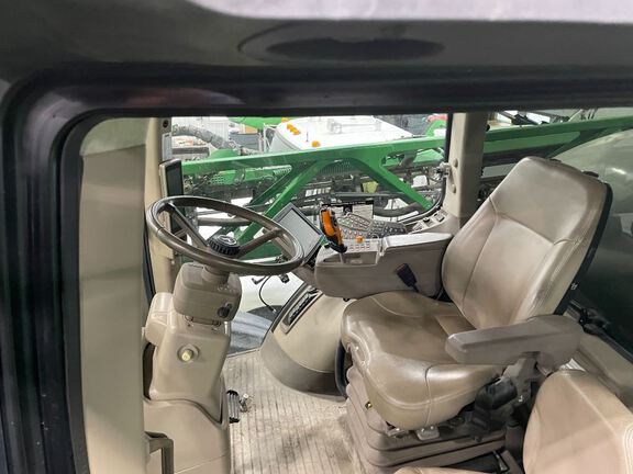 2015 John Deere R4038 Sprayer/High Clearance