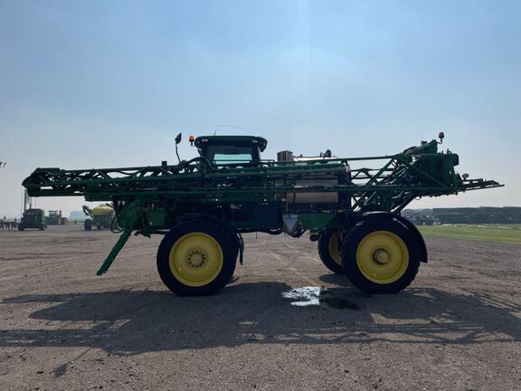 2015 John Deere R4038 Sprayer/High Clearance