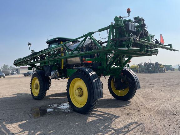 2015 John Deere R4038 Sprayer/High Clearance