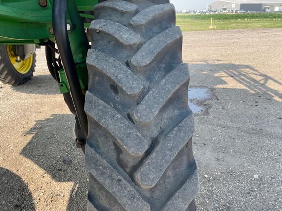 2015 John Deere R4038 Sprayer/High Clearance