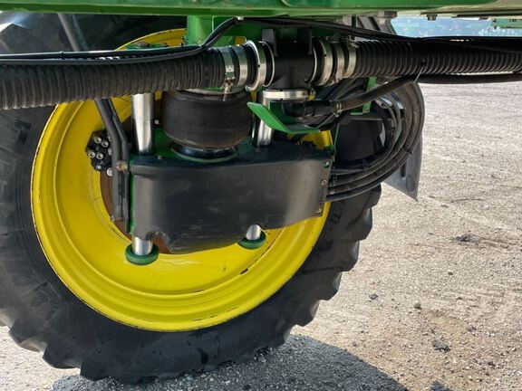 2015 John Deere R4038 Sprayer/High Clearance