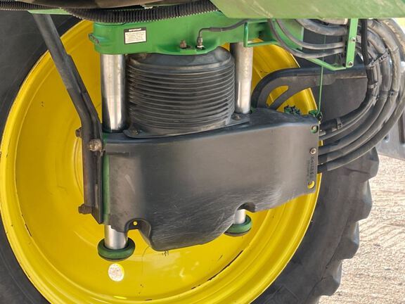 2015 John Deere R4038 Sprayer/High Clearance