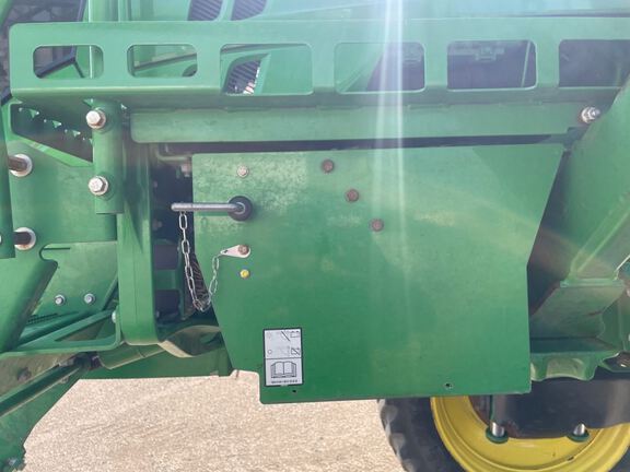 2015 John Deere R4038 Sprayer/High Clearance