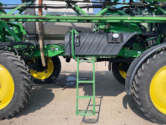 2015 John Deere R4038 Sprayer/High Clearance