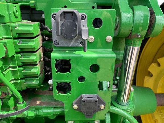 2012 John Deere 7215R Tractor
