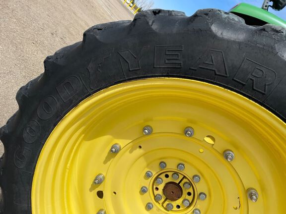 2012 John Deere 7215R Tractor