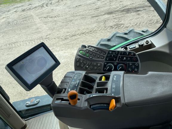 2012 John Deere 7215R Tractor