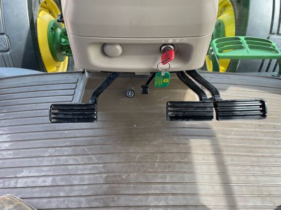 2012 John Deere 7215R Tractor