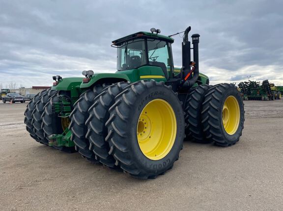 2010 John Deere 9530 Tractor 4WD