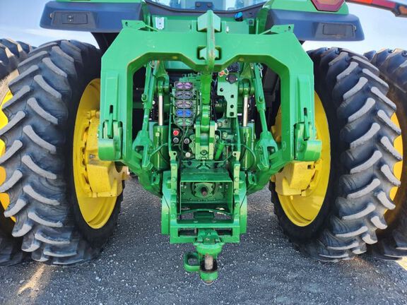 2021 John Deere 8R 370 Tractor