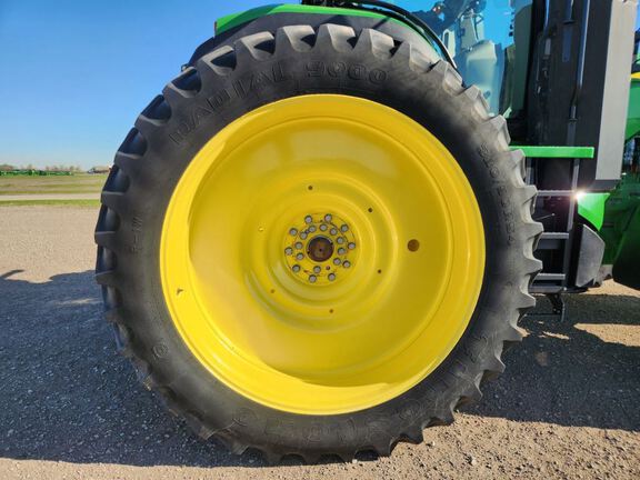 2021 John Deere 8R 370 Tractor