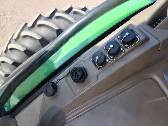 2021 John Deere 8R 370 Tractor