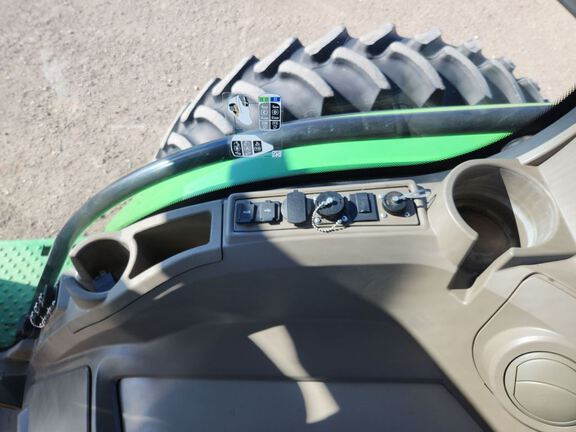 2021 John Deere 8R 370 Tractor