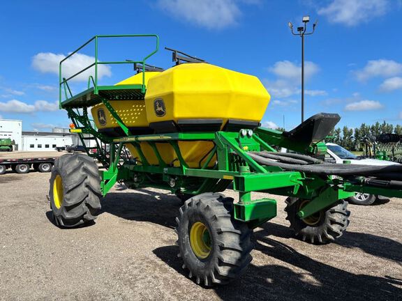 2005 John Deere 1890 Air Seeder