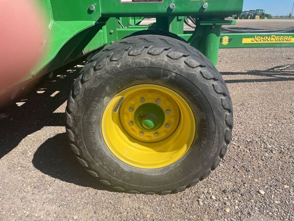 2005 John Deere 1890 Air Seeder