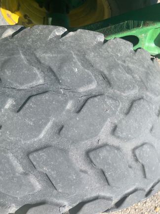 2005 John Deere 1890 Air Seeder