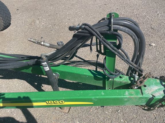 2005 John Deere 1890 Air Seeder