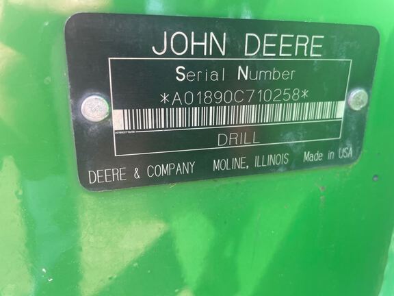 2005 John Deere 1890 Air Seeder