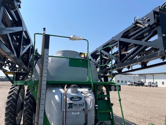2020 Unverferth TA1600 Sprayer