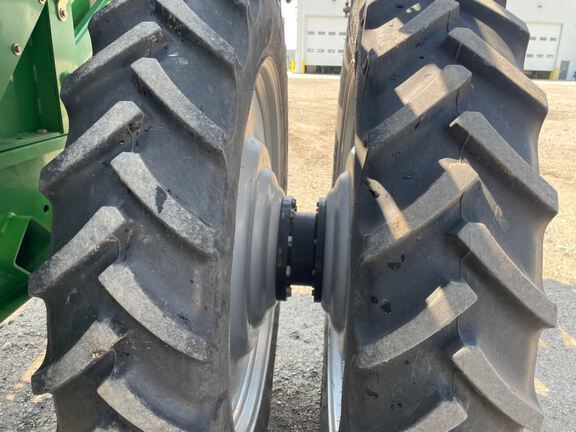 2020 Unverferth TA1600 Sprayer