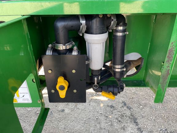 2020 Unverferth TA1600 Sprayer