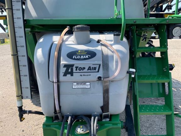 2020 Unverferth TA1600 Sprayer