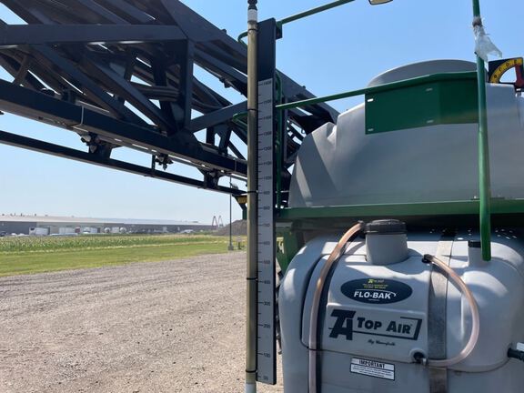 2020 Unverferth TA1600 Sprayer