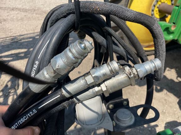 2020 Unverferth TA1600 Sprayer