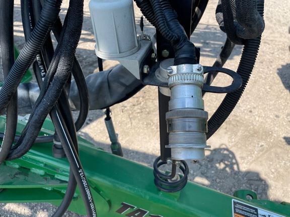 2020 Unverferth TA1600 Sprayer