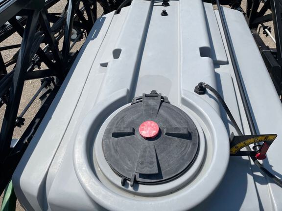 2020 Unverferth TA1600 Sprayer