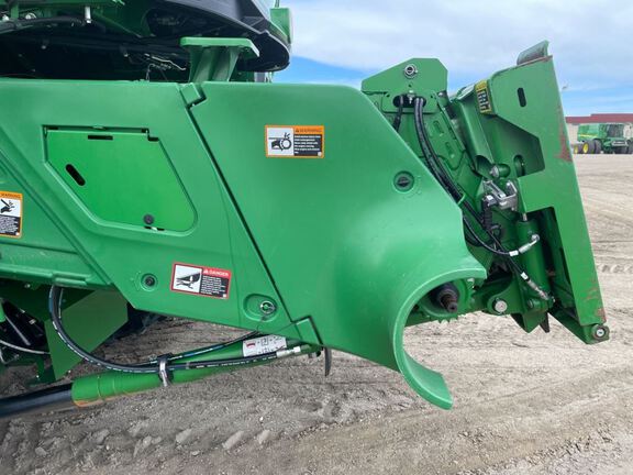 2023 John Deere X9 1000 Combine