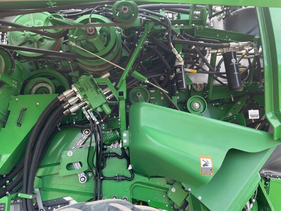 2023 John Deere X9 1000 Combine