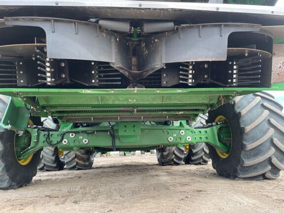 2023 John Deere X9 1000 Combine