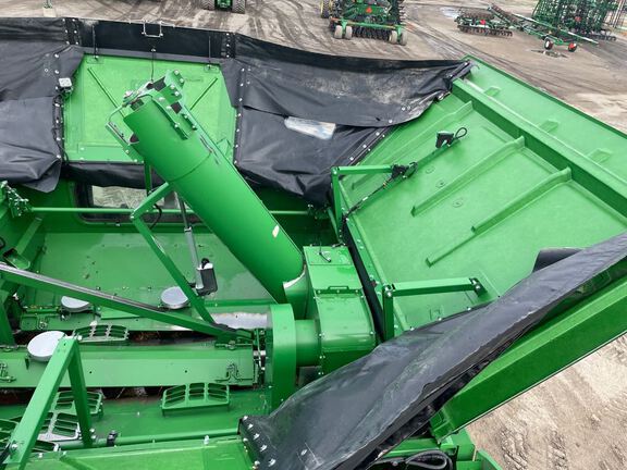 2023 John Deere X9 1000 Combine