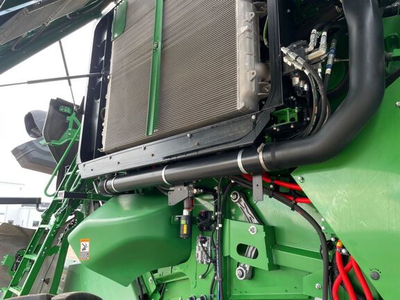 2023 John Deere X9 1000 Combine