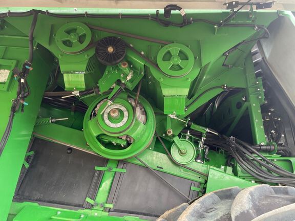 2023 John Deere X9 1000 Combine