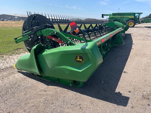 2025 John Deere RDF45 Header Combine