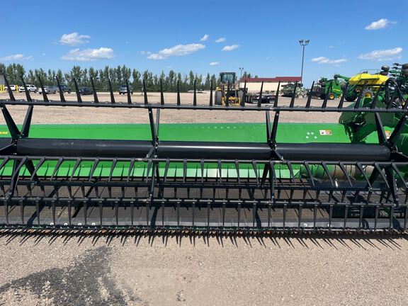 2025 John Deere RDF45 Header Combine